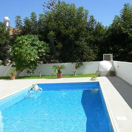 Despoina Willa Pafos