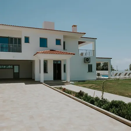 Despoina Villa *