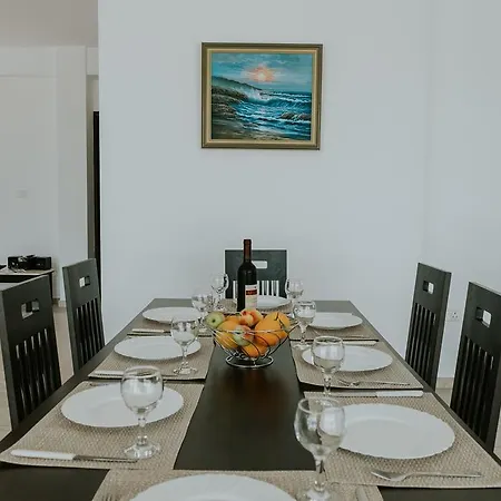 Despoina Villa